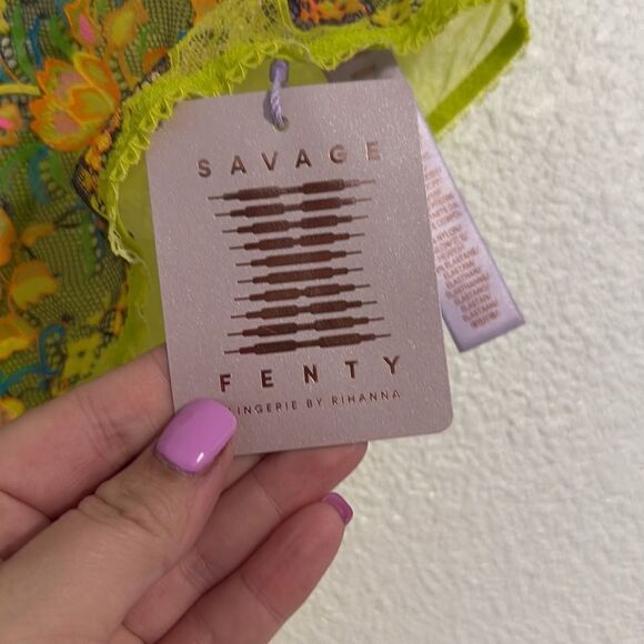 NWT-SAVAGE X FENTY -SWEETHEART LACE HIGH-LEG BIKINI-WILD BUNCH LACE -Size Medium - Picture 5 of 8